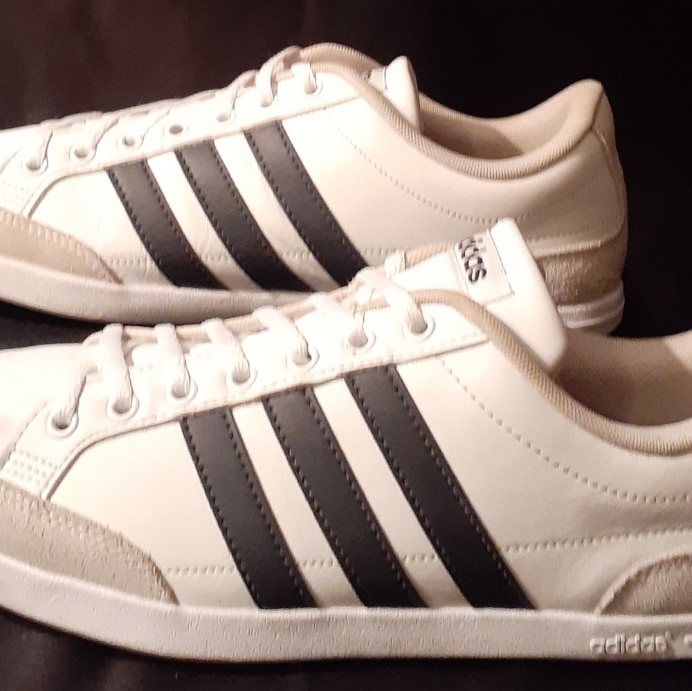 Adidas Women's "Grand Court" Tennis shoes